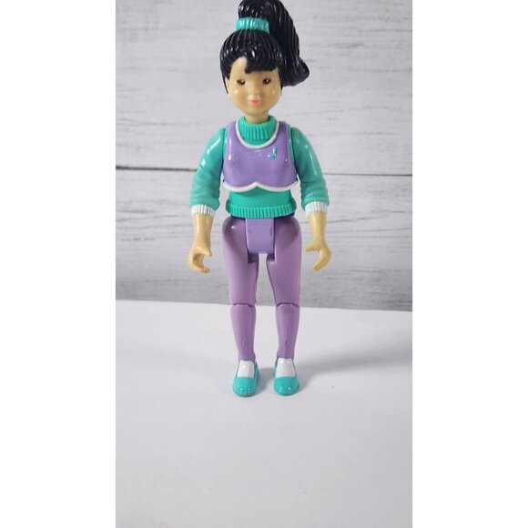 VTG RARE FISHER PRICE DREAM DOLLHOUSE ASIAN TEENAGER GIRLTEEN MUSIC GREEN PURPLE